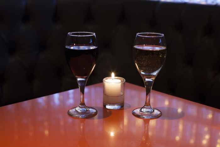 Estelles Wine 1 for Valentine's Day Lands On The Menu At Chicago Bars And Restaurants