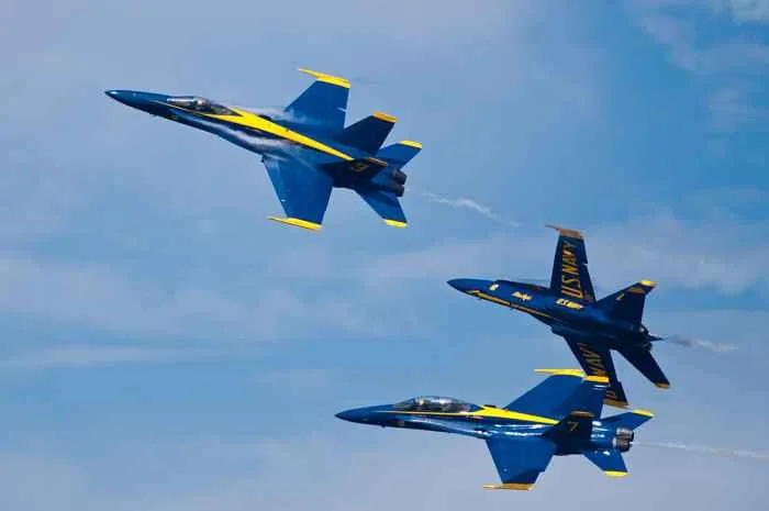 Castaways Air Water Show 1 for Chicago Air and Water Show Viewing & Specials