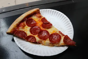 Dough Bros Slice for Chicago Marathon Specials at Dough Bros