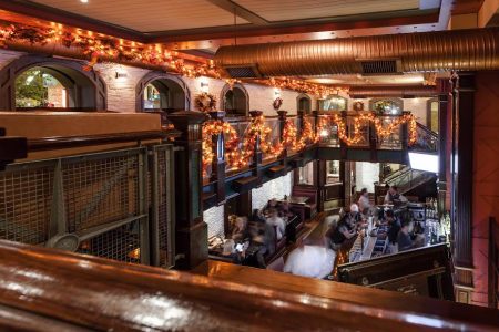 The Kerryman Interior for Chicago Marathon Specials at The Kerryman