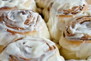 BC Cinnamon Rolls for Our Favorite Breakfast Spots in West Town