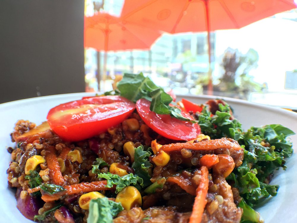 Braised barbecue beef, organic quinoa blend, roasted corn, kale slaw, grape tomatoes, radishes, and housemade Agave BBQ Sauce