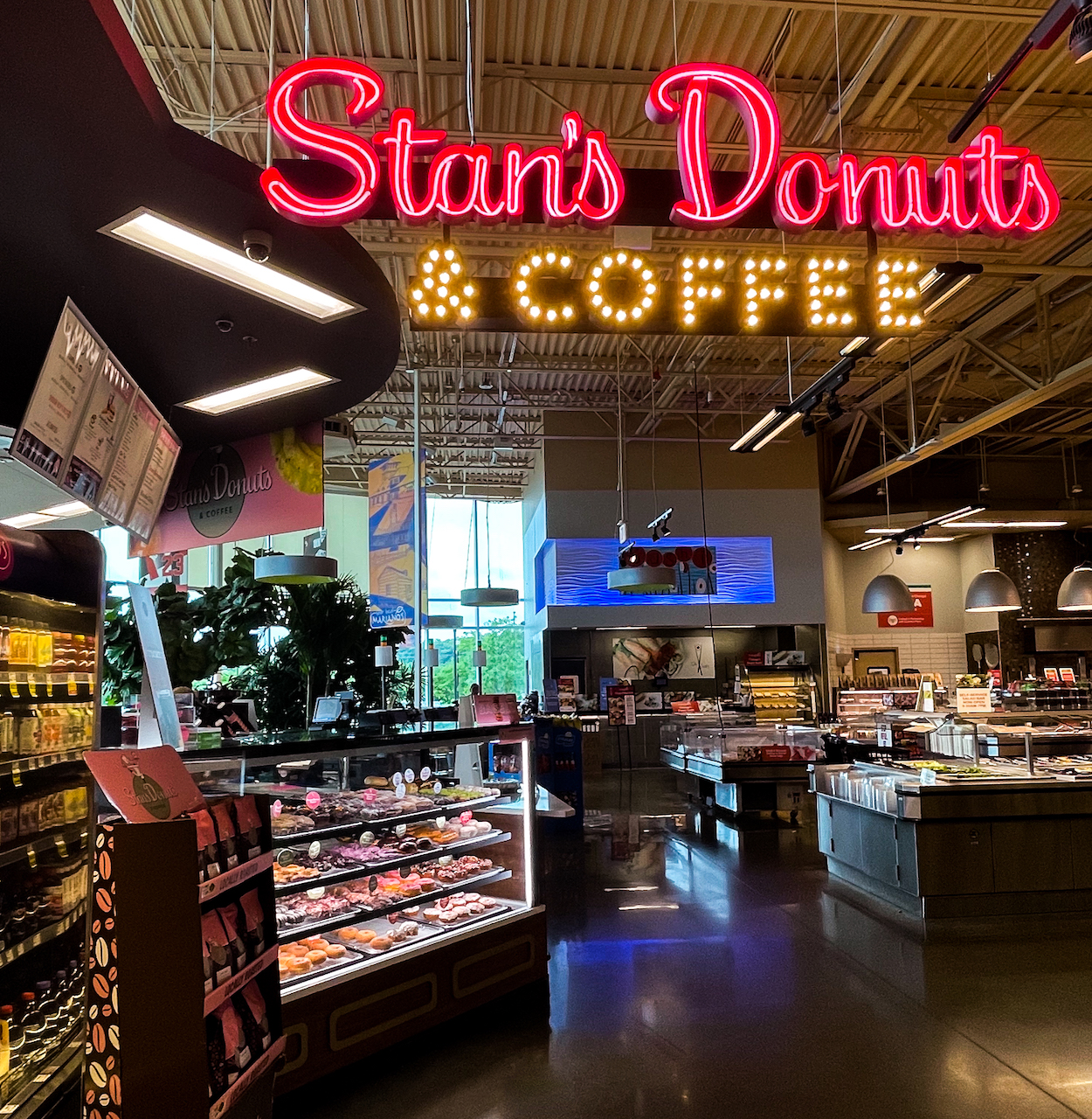 Stan’s Donuts Opening New Location at Mariano’s Orland Park, Giving