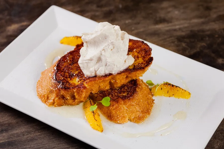 Photo credits: Fabian Farias for SPiN Chicago Now Offering Weekend Brunch