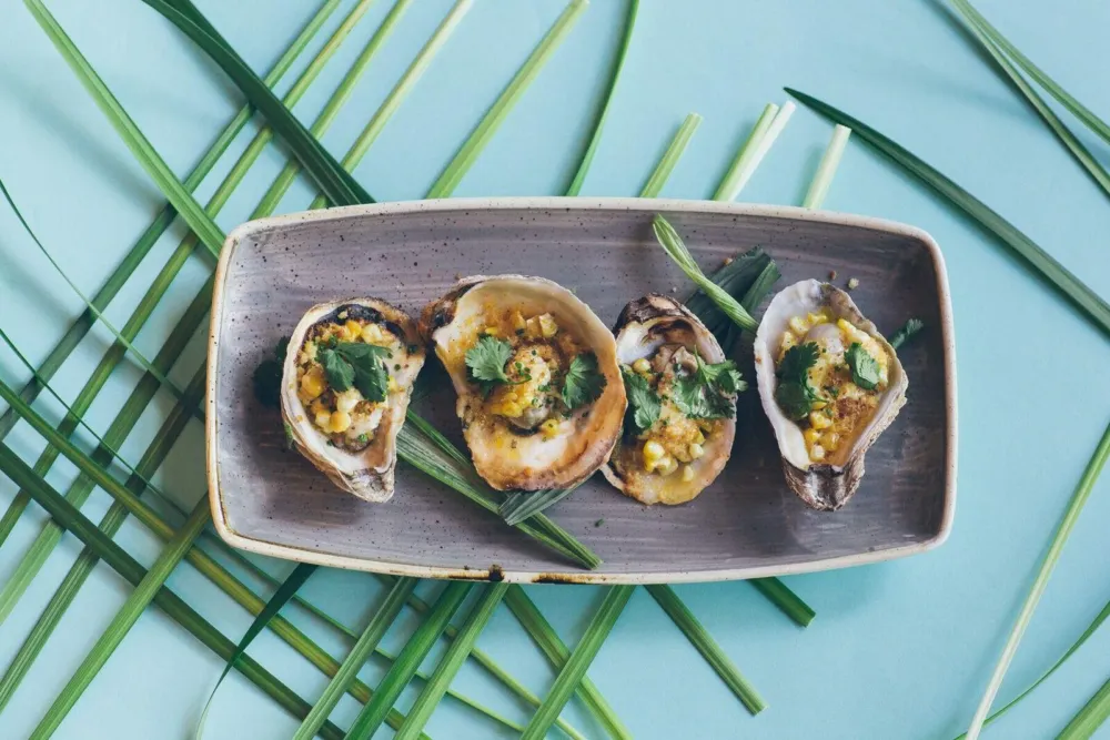 Delaware Oysters at El Che Bar for National Oyster Day Specials at Chicago Hot Spots