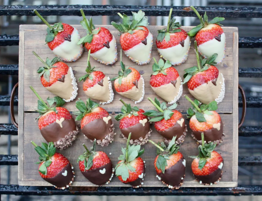 Ombre Chocolate Dipped Strawberries at HotChocolate Bakery Photo Courtesy of Marta Shocka for Valentine's Day Happenings at Chicago Bars and Restaurants