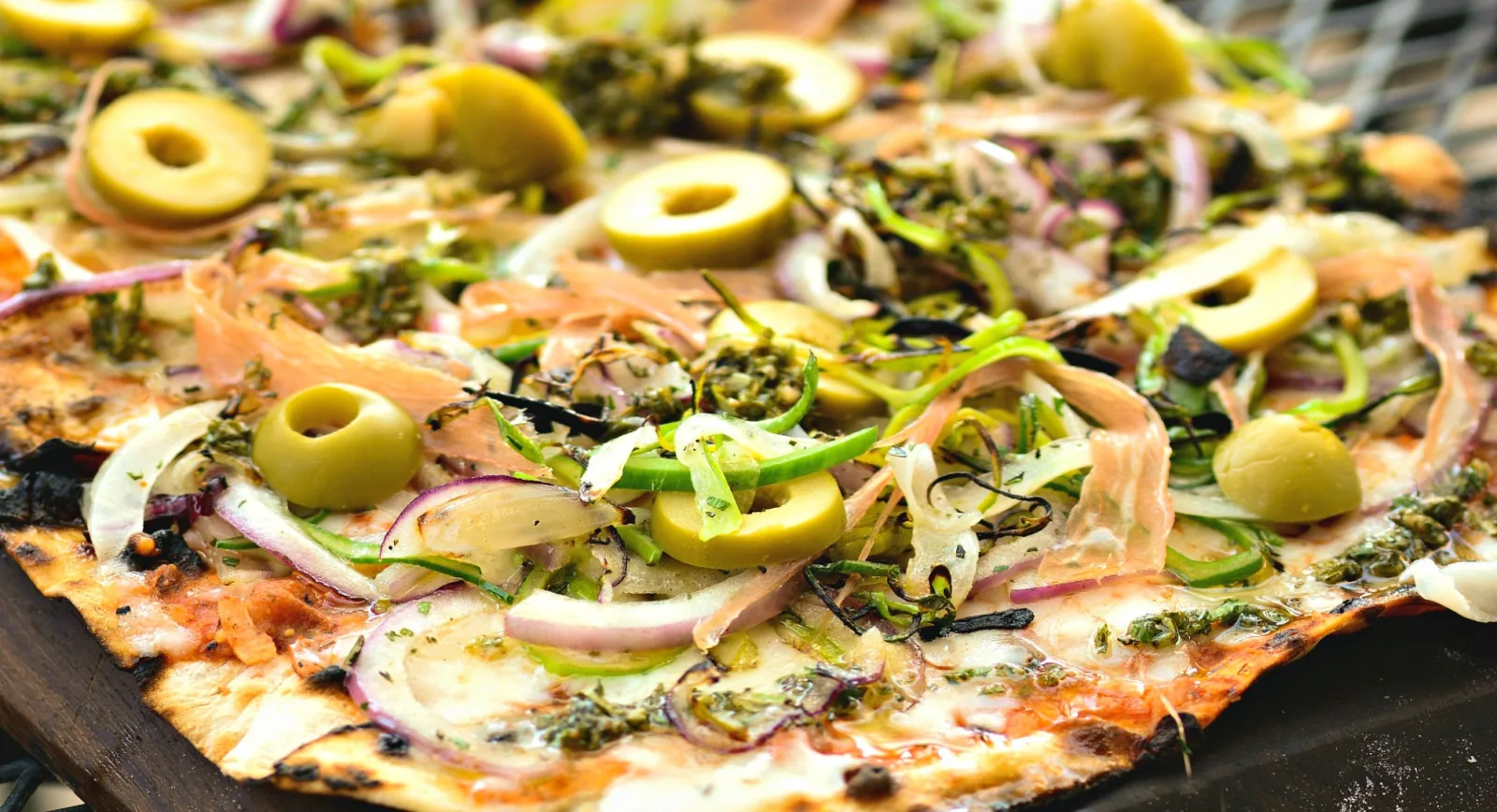 Parrilla Pizza Cover for Argentine Pizza Arrives in Chicago
