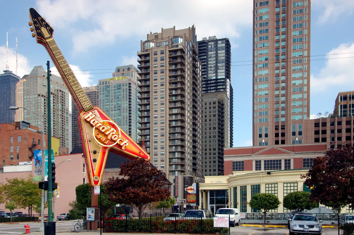 Hrc Chicago Ext001 1 for Hard Rock Cafe Hosts Culinary Fight Club Pitmaster Throwdown Challenge