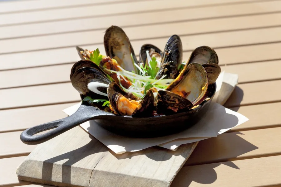 Classic Comfort Sunday June for Bottlefork's "Classic Comfort Sundays" Visits Spain