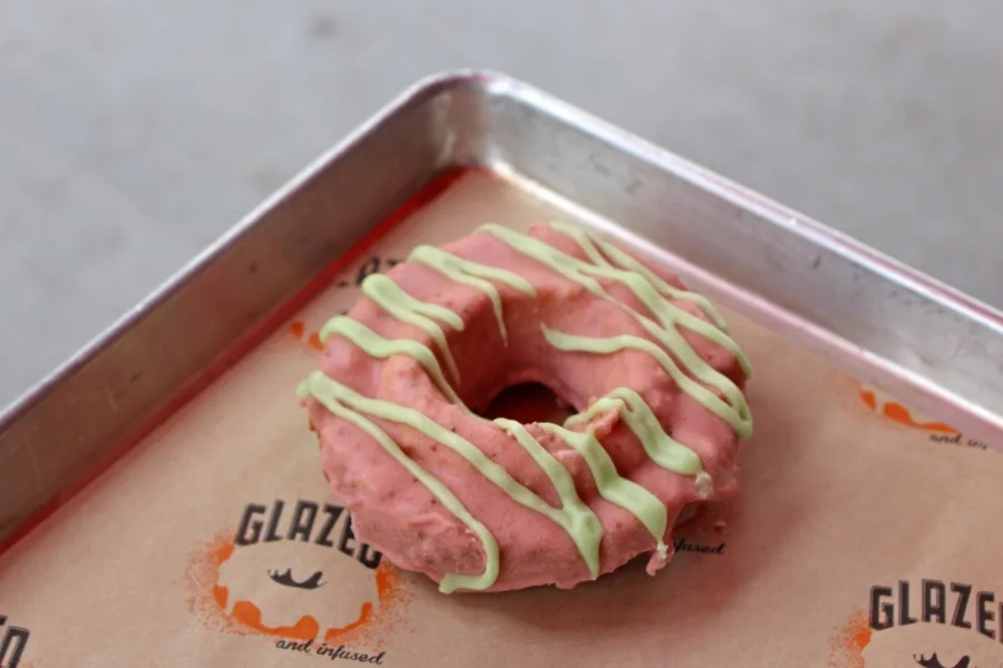 Strawberry Kiwi Img 1914 for Glazed & Infused Debuts New Seasonal Doughnuts