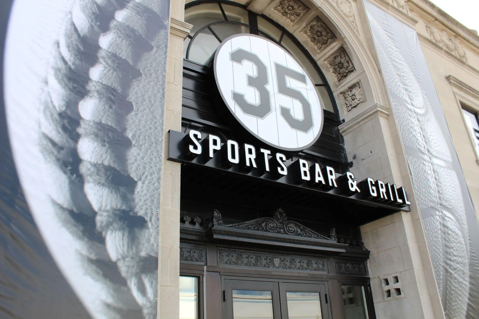 Exterior Close Up Preview for Frank Thomas' 35 Sports Bar & Grill Grand Opening