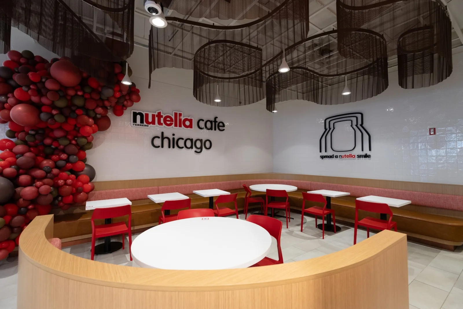 AP Nutella jk0773 for The World's Only Nutella Café Returns to Michigan Avenue