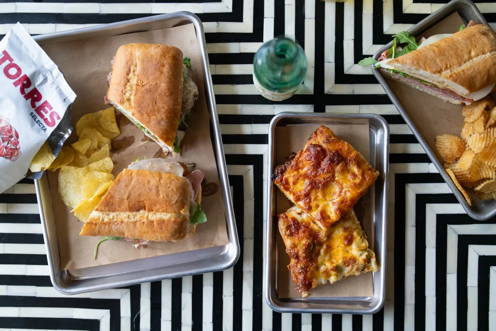 Piccadilly Quick Selects 21 for Piccadilly Market Opens 5,200 Square Foot Flagship Location in Lincoln Park