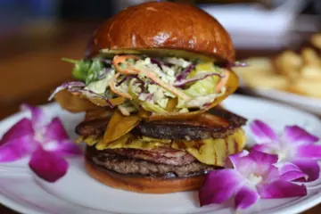 Seven Lions Burger for Seven Lions Launches Gauguin Burger & Cocktail