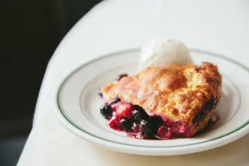 Joes Seafood Pie 0000 Joes Mostly Raspberry Pie 5 for Pie It Forward at Joe's Seafood
