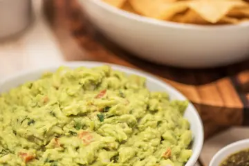 Burritobeach 0516 159 for Guac Game Strong at Burrito Beach for National Guacamole Day