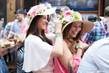 Kentuckyderbychicago Ladies Hat Fix for Celebrate Kentucky Derby 26 Stories Up at Apogee Lounge