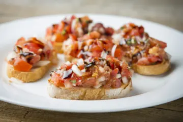 Image for Tria Sorelle Catering Launches