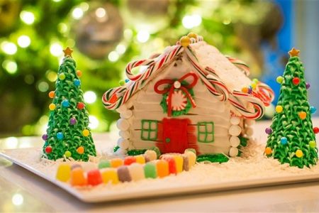 Gingerbread House Decorating at Aster Hall