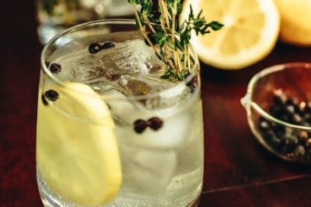 Mercat a la Planxa Hosts Gin and Tonic Smack Down