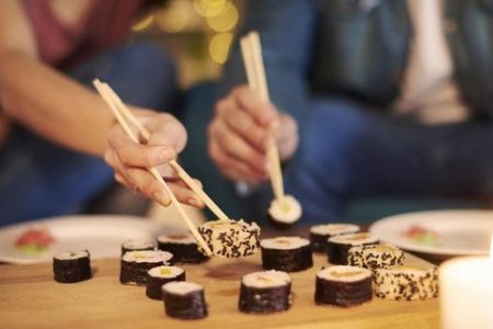 Radisson Blu Aqua Chicago's Valentine's Day Inspired Sushi Making Class on February 4