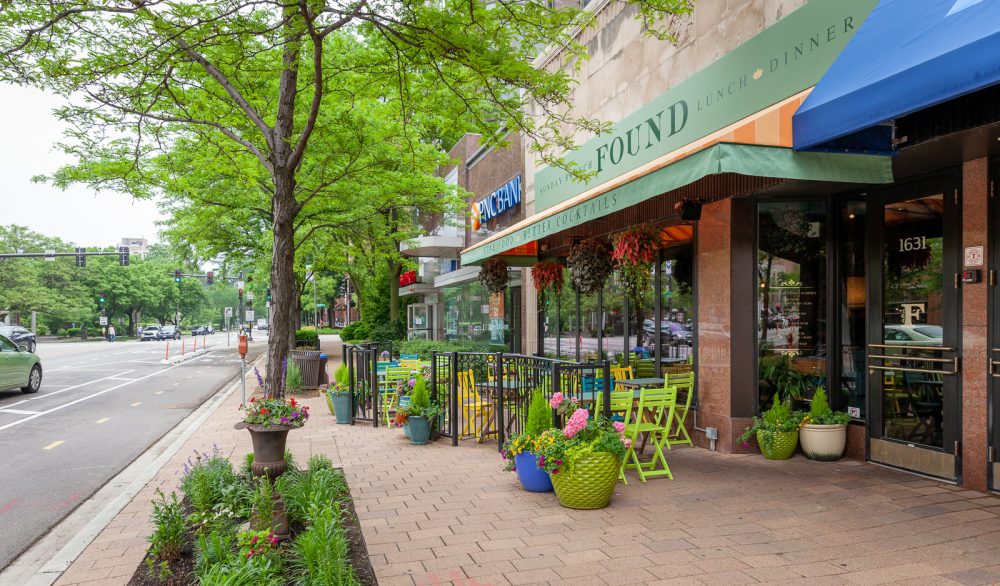 Found Patio View Of N  Chicago Ave