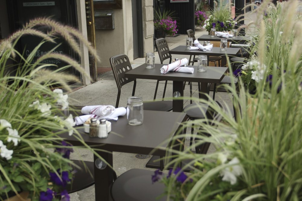 patio, dining, al fresco, summer, chicago, streeterville, navy pier, andersonville, north, lakeview, wicker park, old town