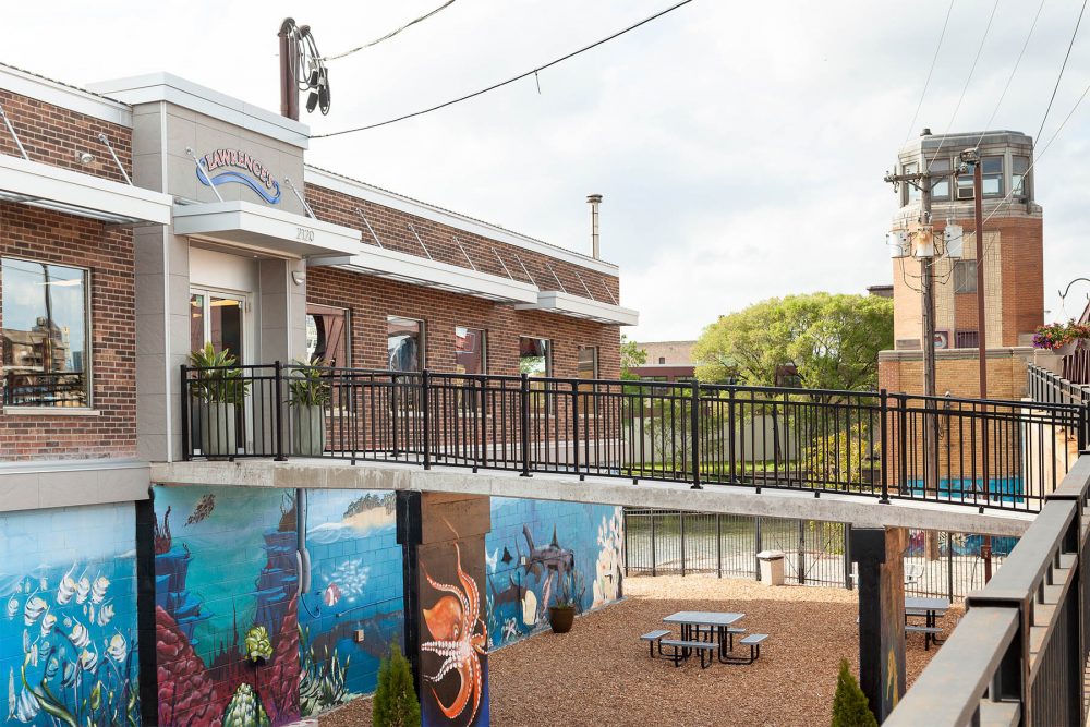 Lawrences Natl Shrimp 2019 0002 Canal St Exterior