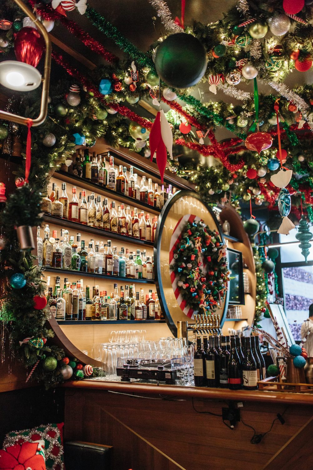 Mordecai Mistletoe Holiday Pop Up 1