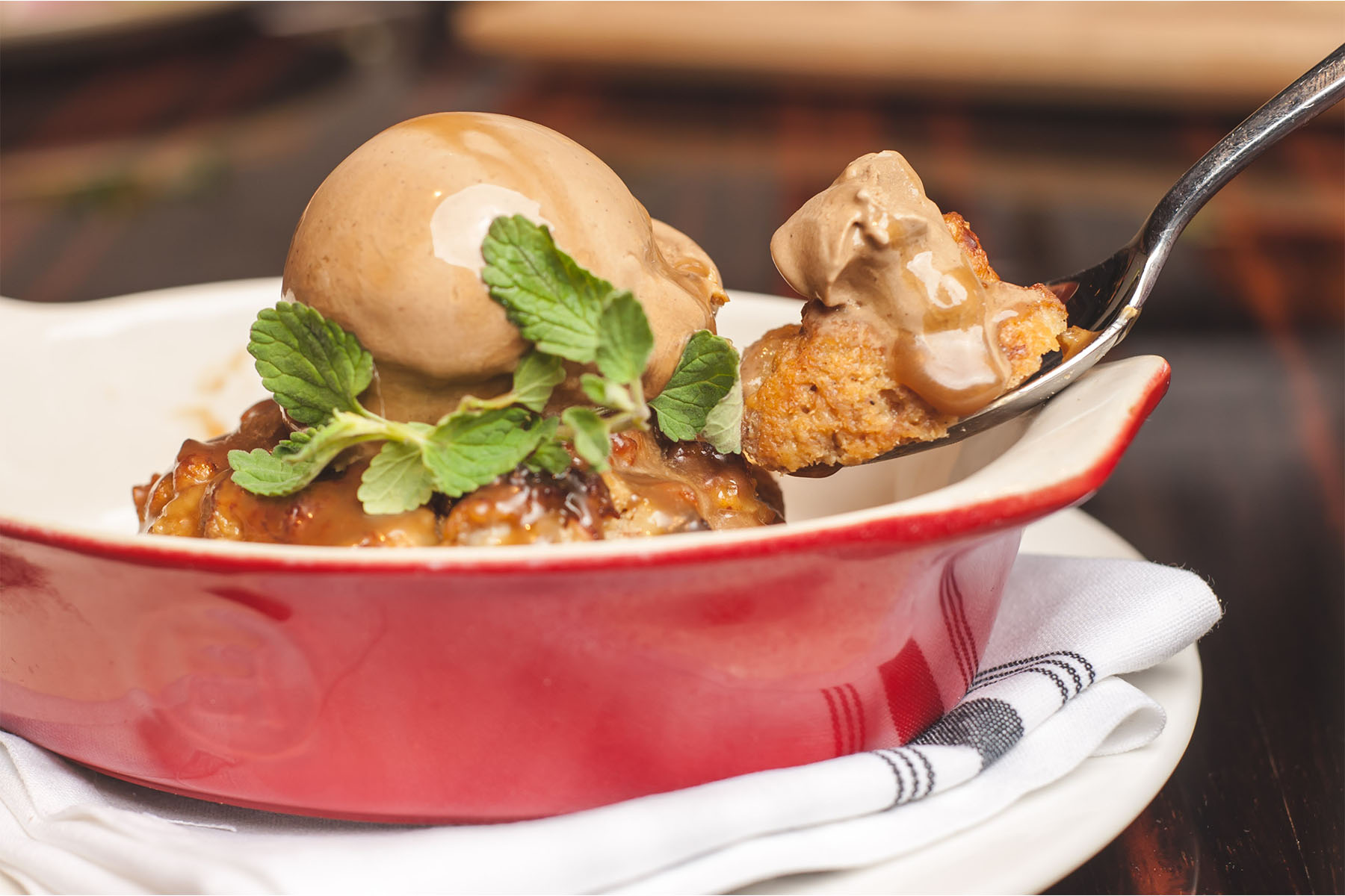 Roanoke Wine 0000 Cwp5548 for Roanoke Hosts Wine Dinner on April 20th