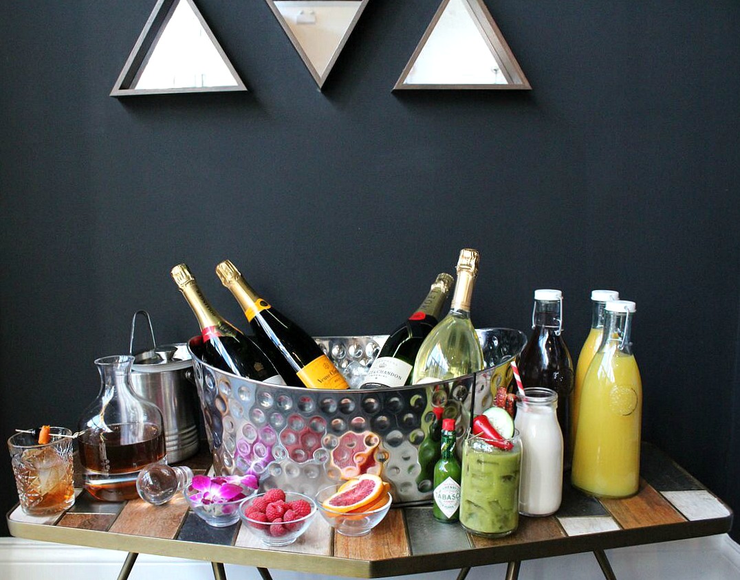 Unspecified 4 for Bottomless Mimosas, $1 Oysters & More at Rhyme or Reason's Weekend Brunch