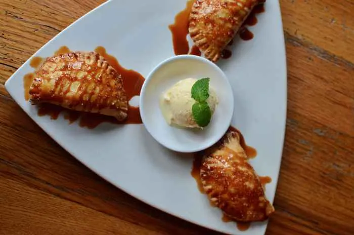 Empanada Apple for National Empanada Day at Nacional 27