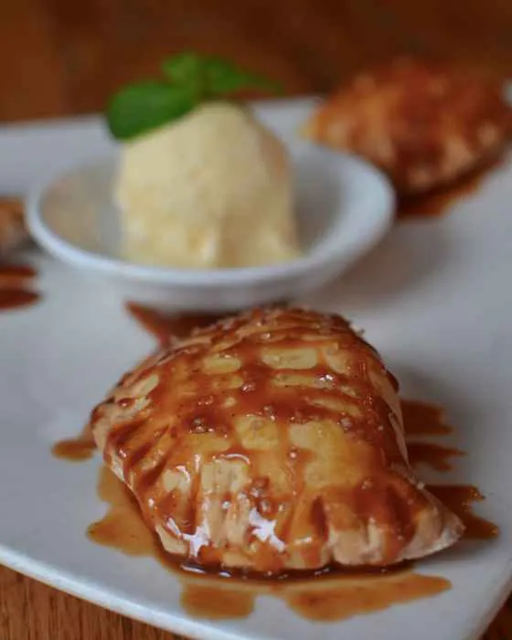 Empanada 1 for National Empanada Day at Nacional 27