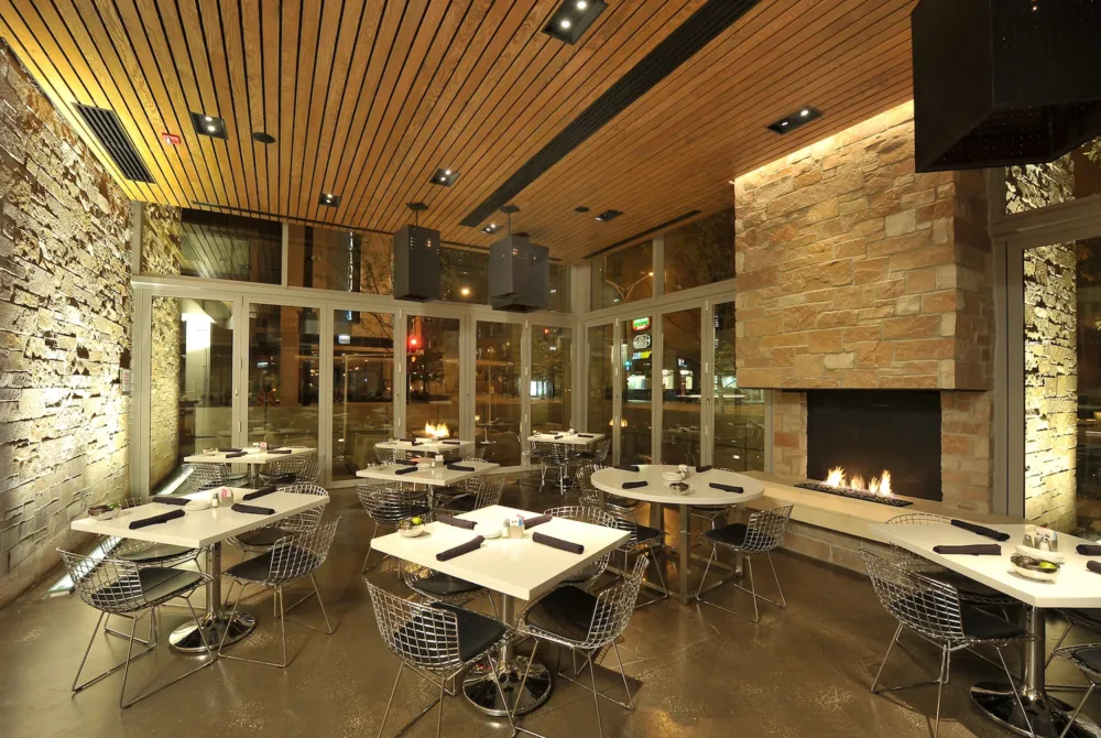 C L Downstairs Lounge for Labor Day Dining at Cantina Laredo