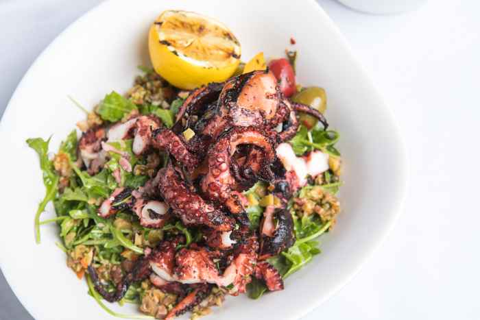 Image for Here Are A Few Places To Brunch With Mom on Mother's Day