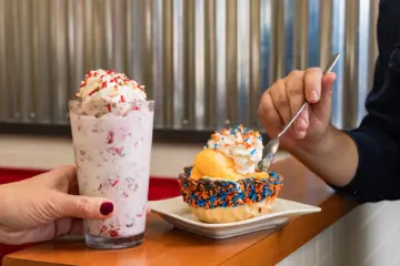 Image for Oberweis Opens First Ever Scoop Shop within Giordano's in Naperville