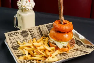 Image for Ravenswood's "Dine In Solidarity" Supports Local Immigrant Businesses