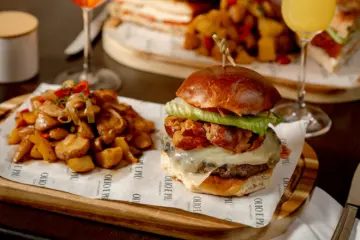 Olio Burger 2 for Where to Eat for National Burger Day, August 27
