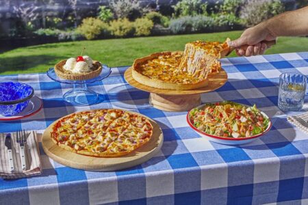 BBQ Chicken Pizza BBQ Chicken Club Pizza Pull for Lou Malnati’s Serving Up 2,000 Free Slices of Its New BBQ Chicken Pizza at West Loop Event