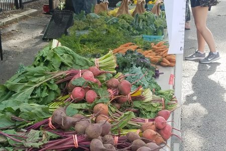 What's Happening in Ravenswood: Farmer's Market, Patio Brunch & International Beer Day!