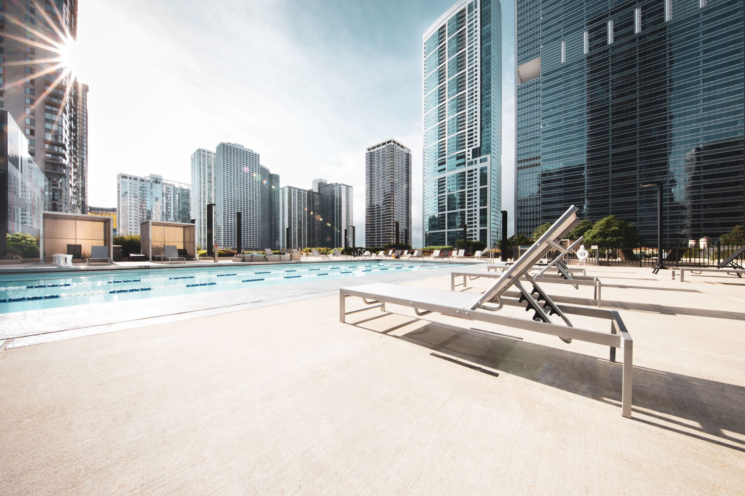 Unnamed for Radisson Blu Aqua Hotel, Chicago Launches Summer Sundays Poolside Series