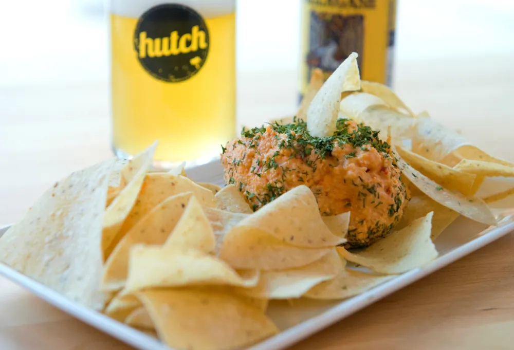 Hutch American Cafe Cheese Ball