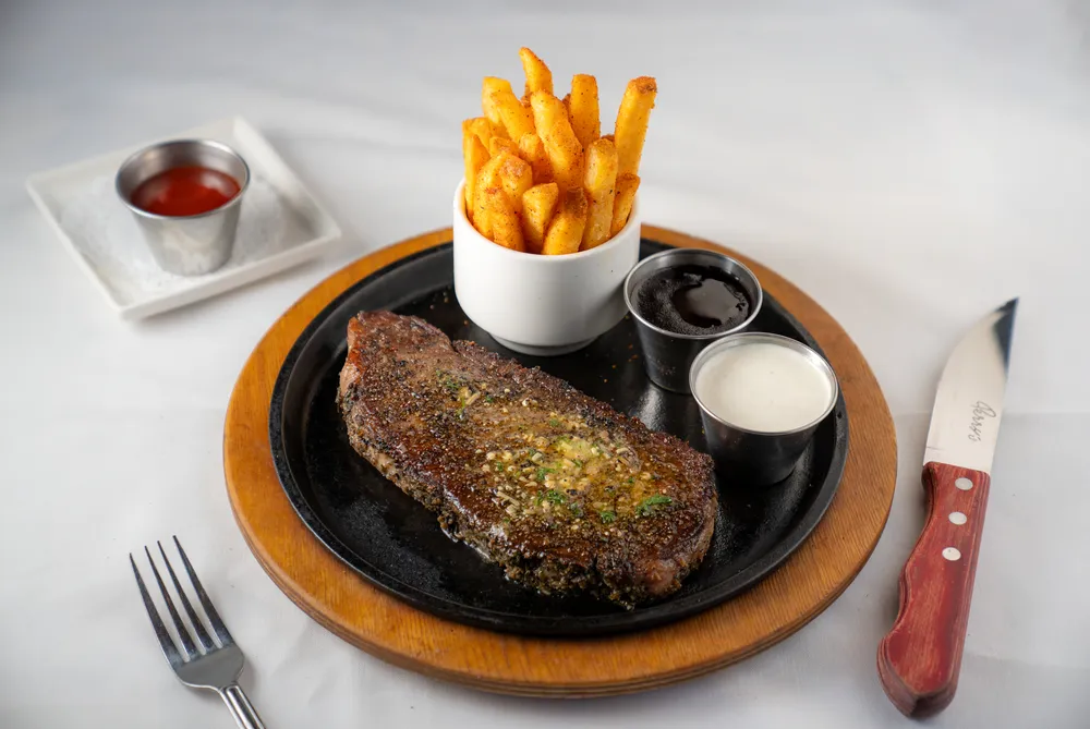Perry’s introduces 10 oz. Caramelized Prime Rib at Friday Lunch