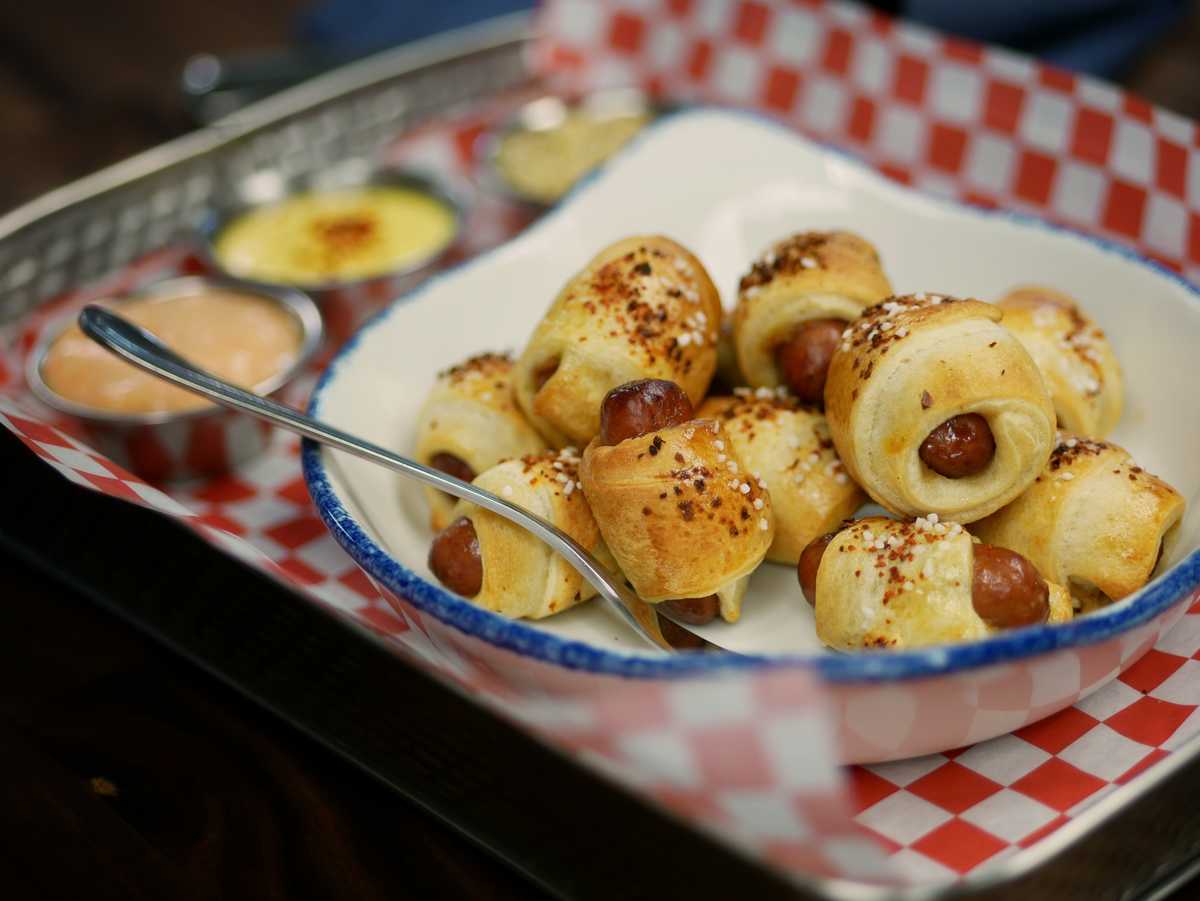 Image for Soon To Open City Hall Presents Bar Food For The People