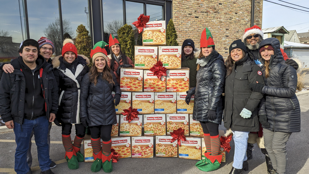 Image for Home Run Inn and City of Chicago Department of Family and Support Services Distributing 3000 Pizzas to Homeless Shelters on December 12th