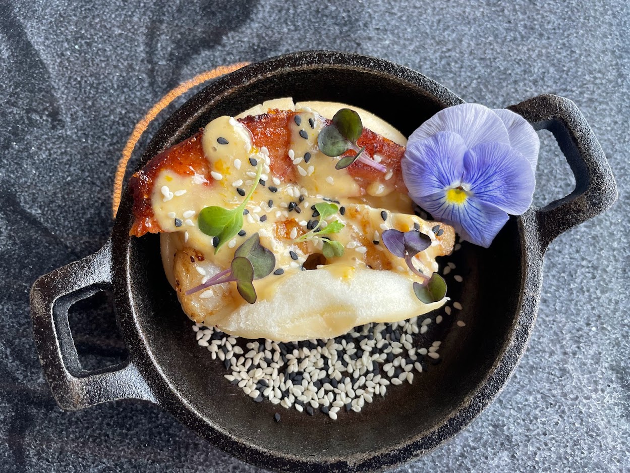 Bao Bun for Thorn Restaurant & Lounge in Rosemont Celebrates Fall with Four Course Dinner and Prisoner Wine Pairings