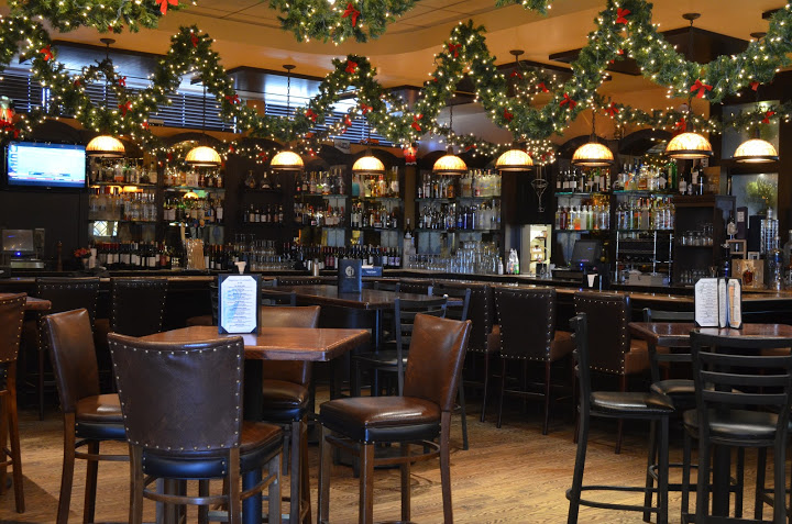 Bar Xmas for Christmas Eve at Carlucci