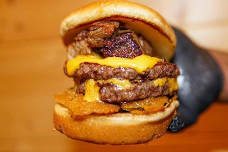 Cheeseburger 800 Pixels for Bell Heir’s BBQ Brings Barbecue Tradition to Canaryville/Fuller Park Neighborhood