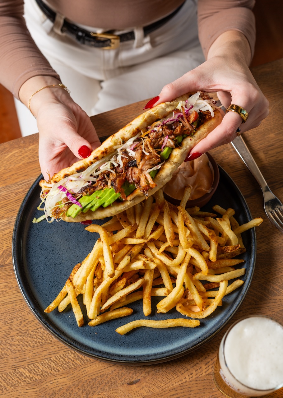 Carntias Sandwich2 for Leña Brava Debuts New Lunch Service and Steakhouse Inspired Baja Lunch Menu