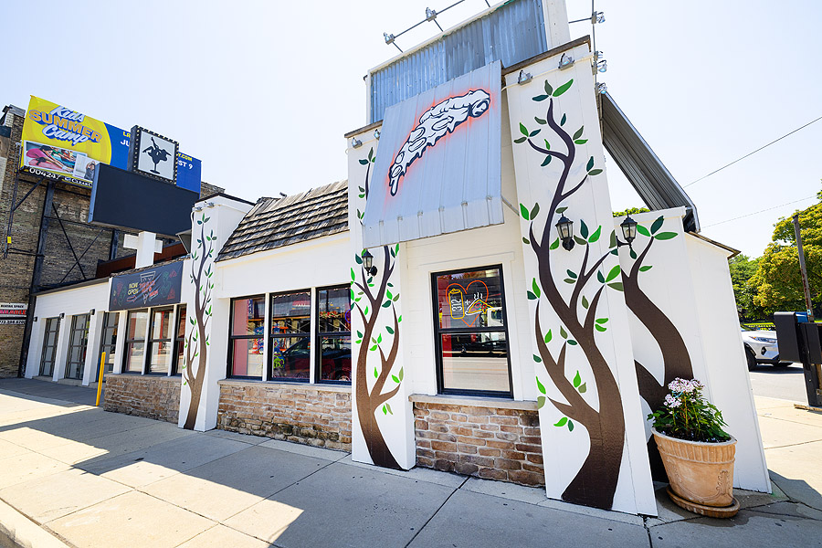 Exterior for Neon Gardens and The Slice Hut Now Open in Lincoln Park